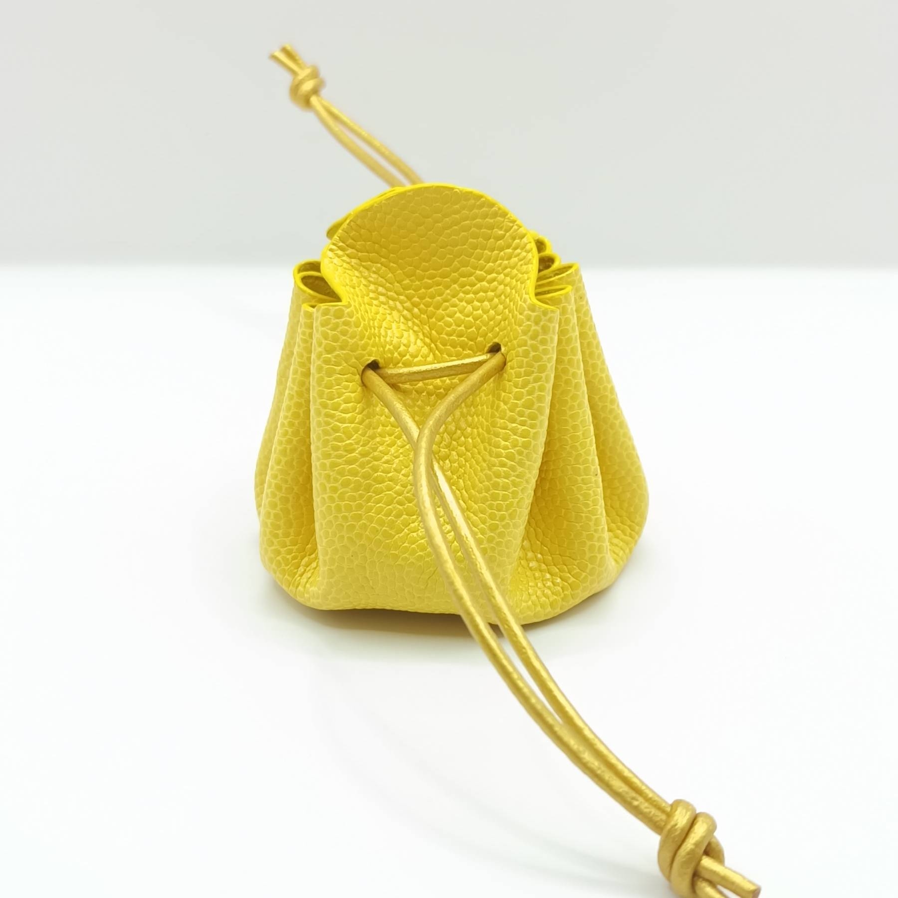 Petite bourse Jaune Grainé