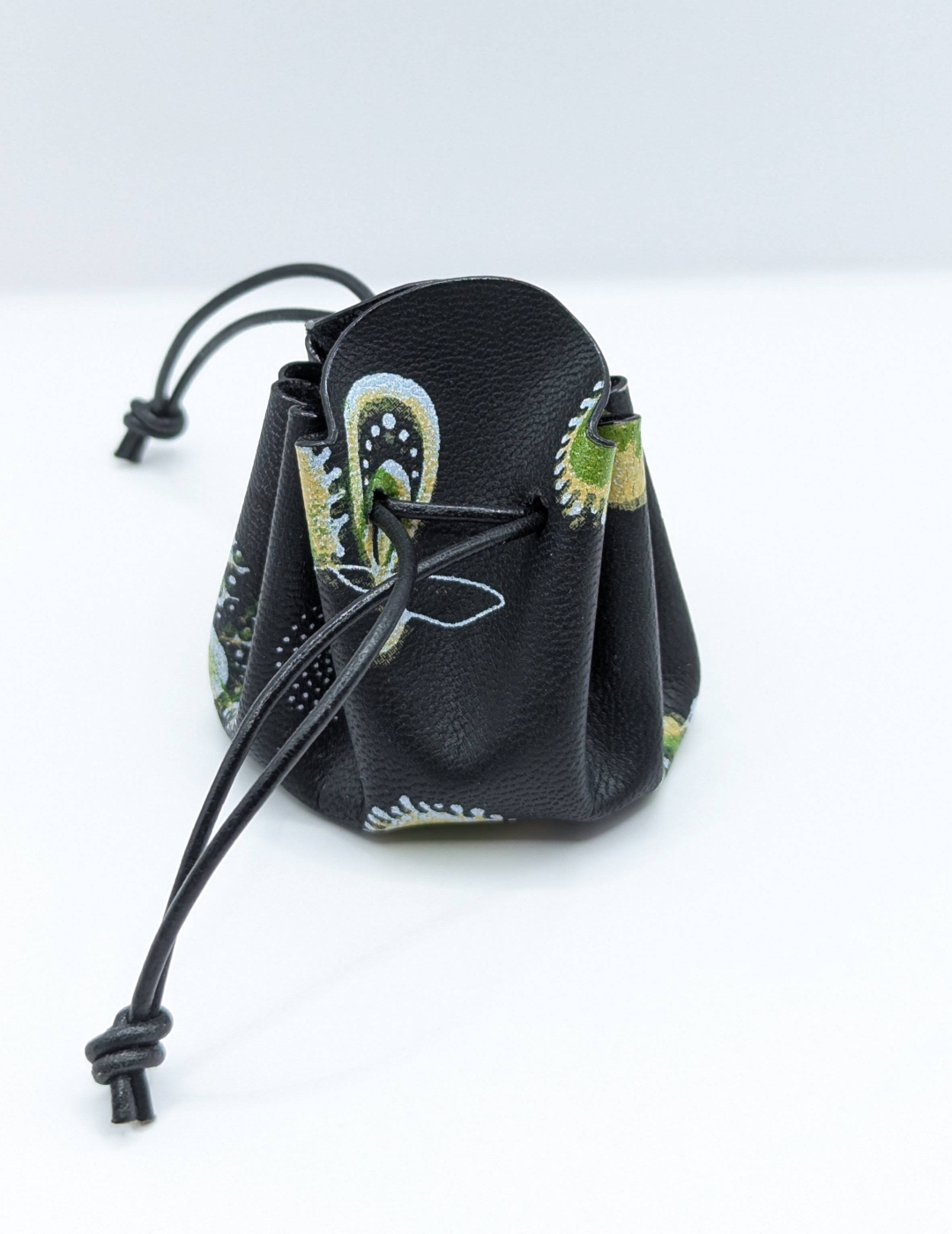Petite bourse Noir A fleurs vertes