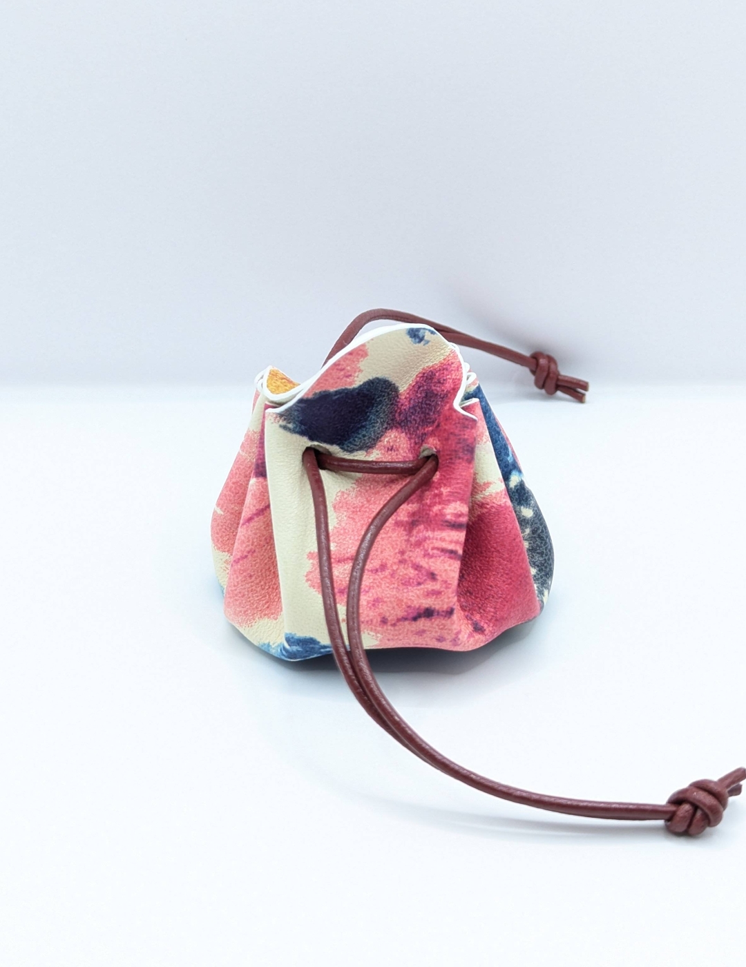 Petite bourse Crème A grosses fleurs