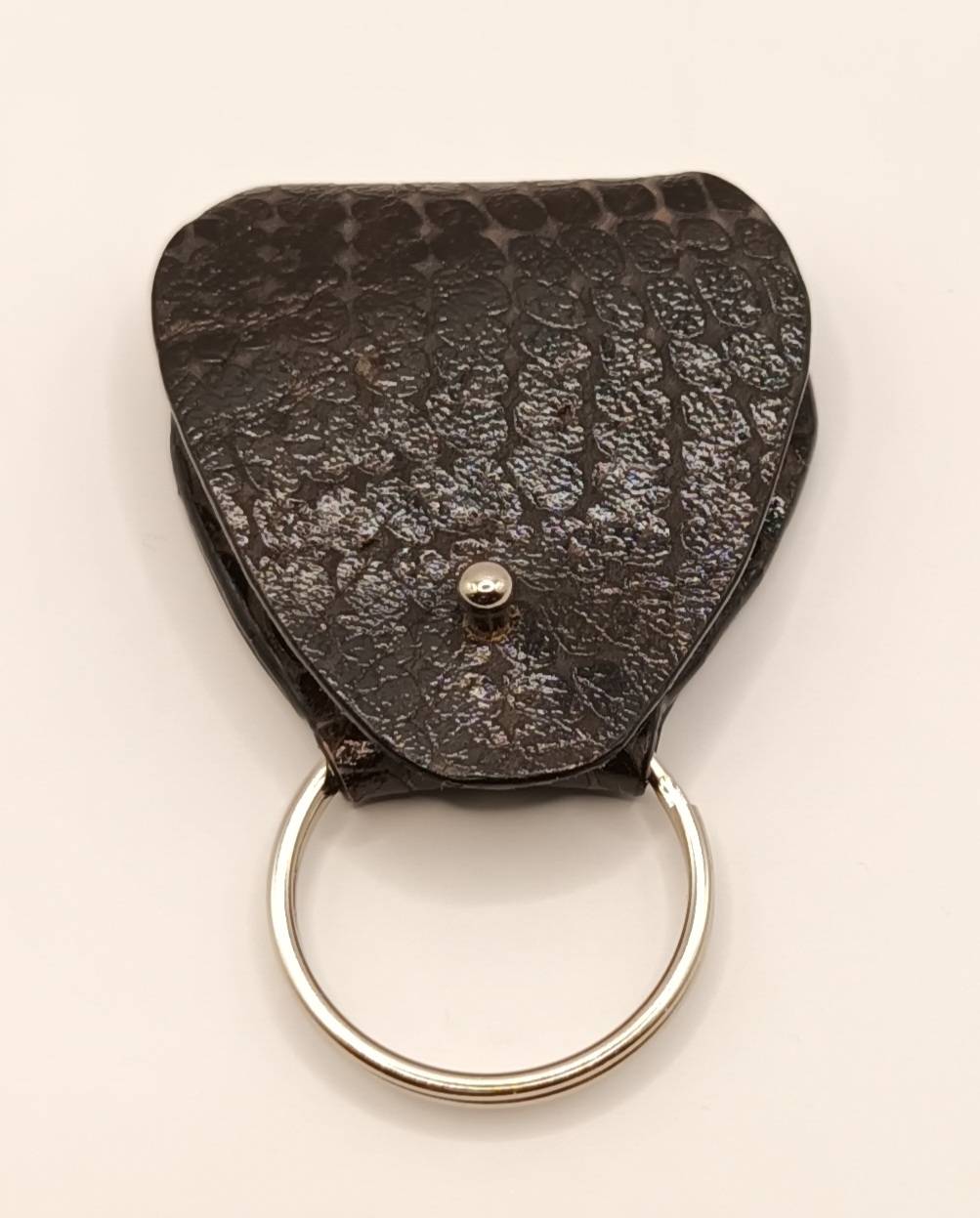 Étuis à médiator noir effet python