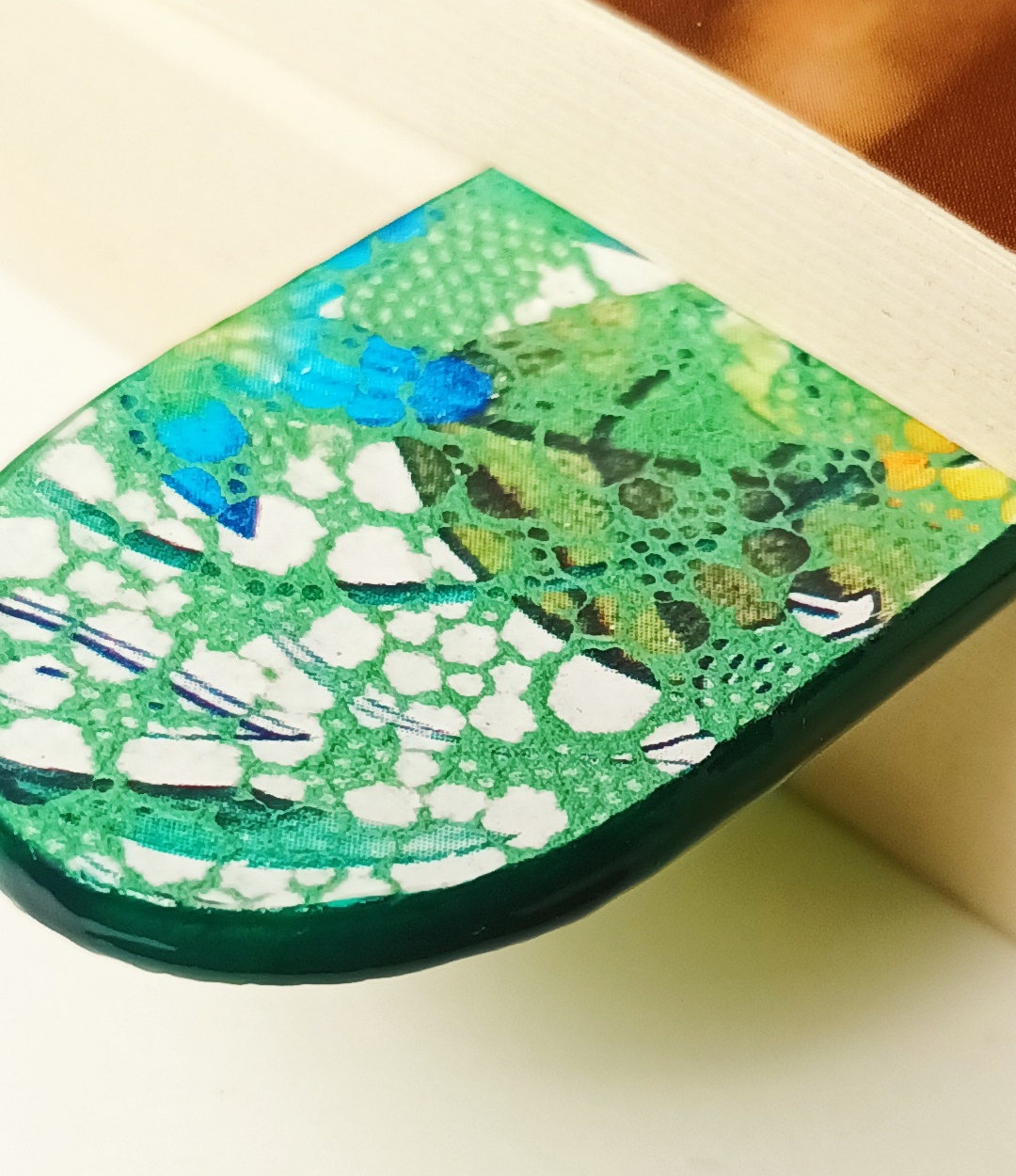 Marque-page fleuri vert et vert anis