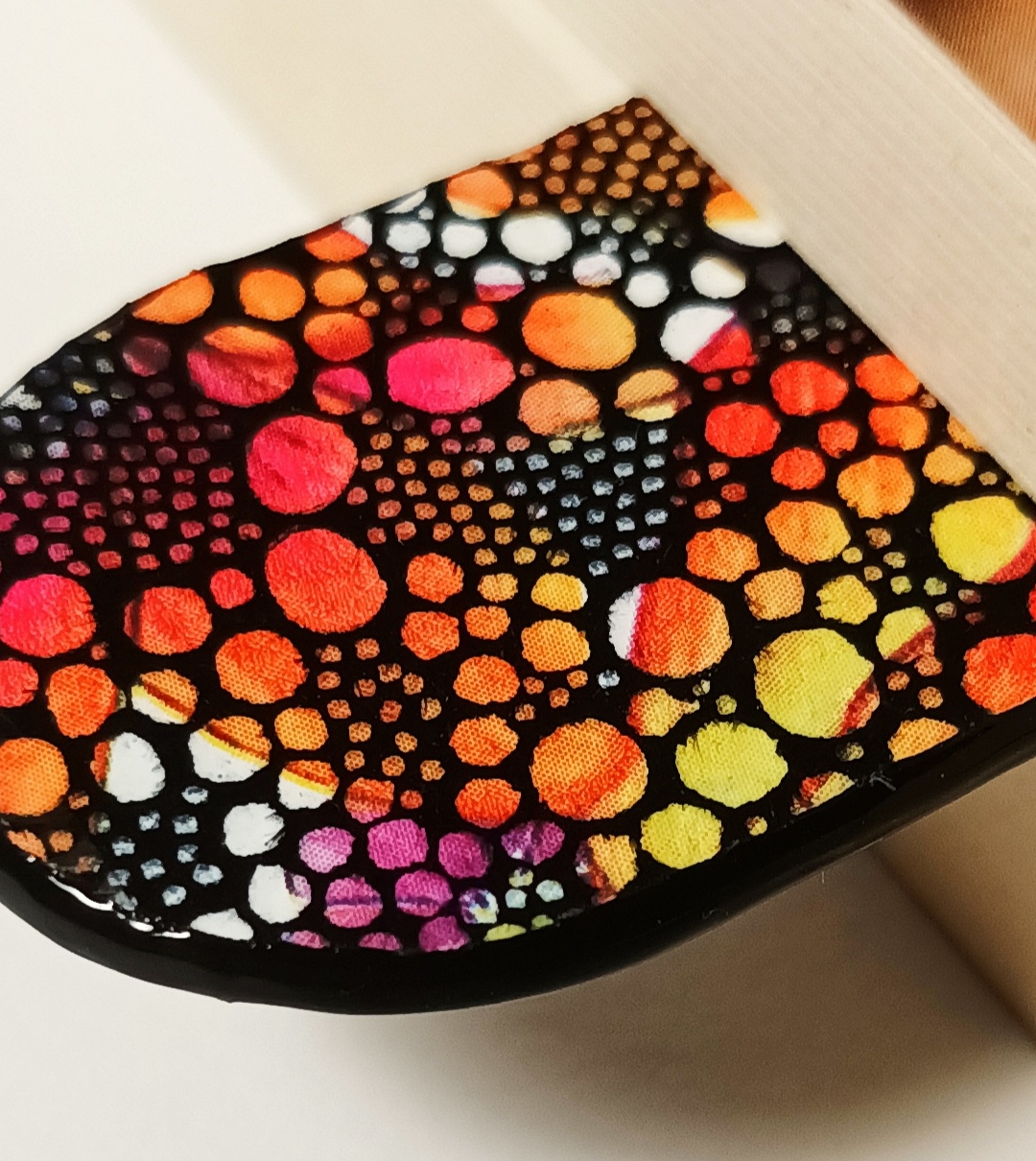 Marque-page fleuri noir et noir