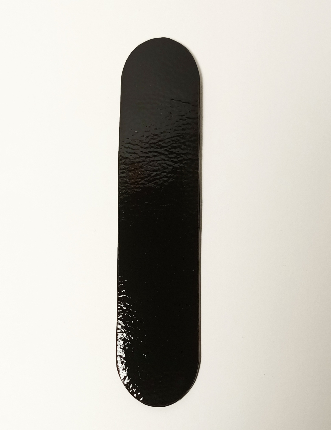 Marque-page noir vernis et néon doré