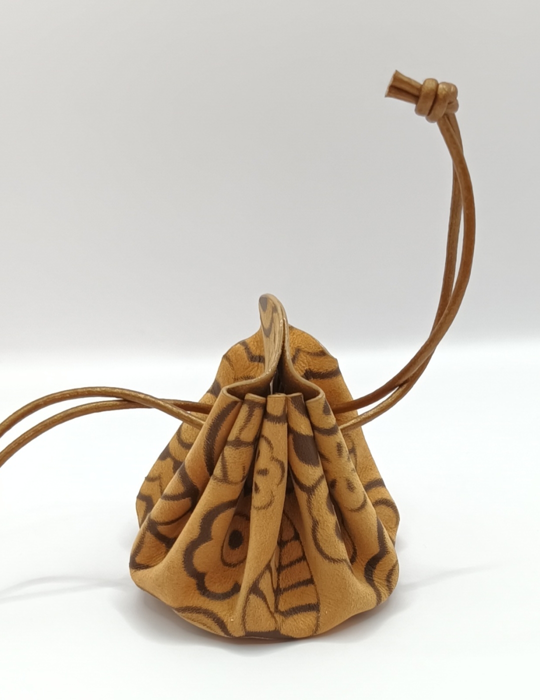 Petite bourse beige effet tatoué