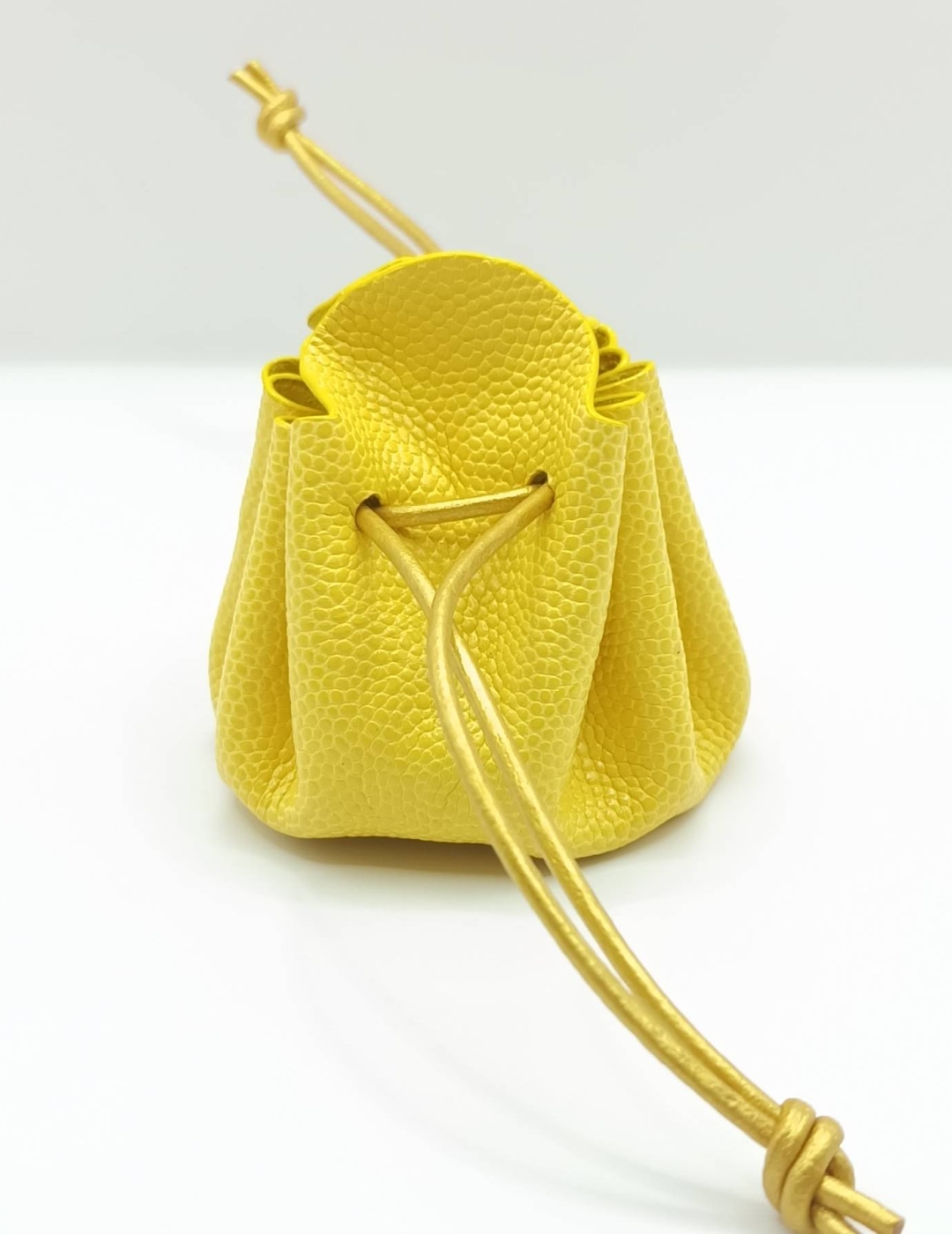 Petite bourse Jaune Grainé