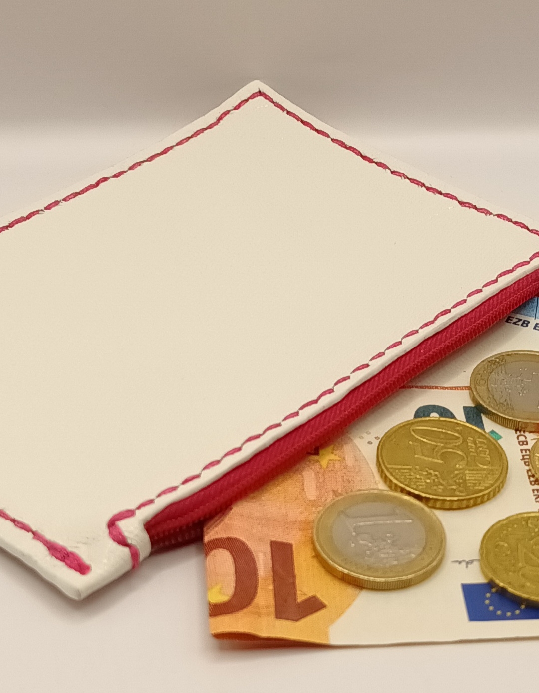 Porte-monnaie blanc et bordeaux