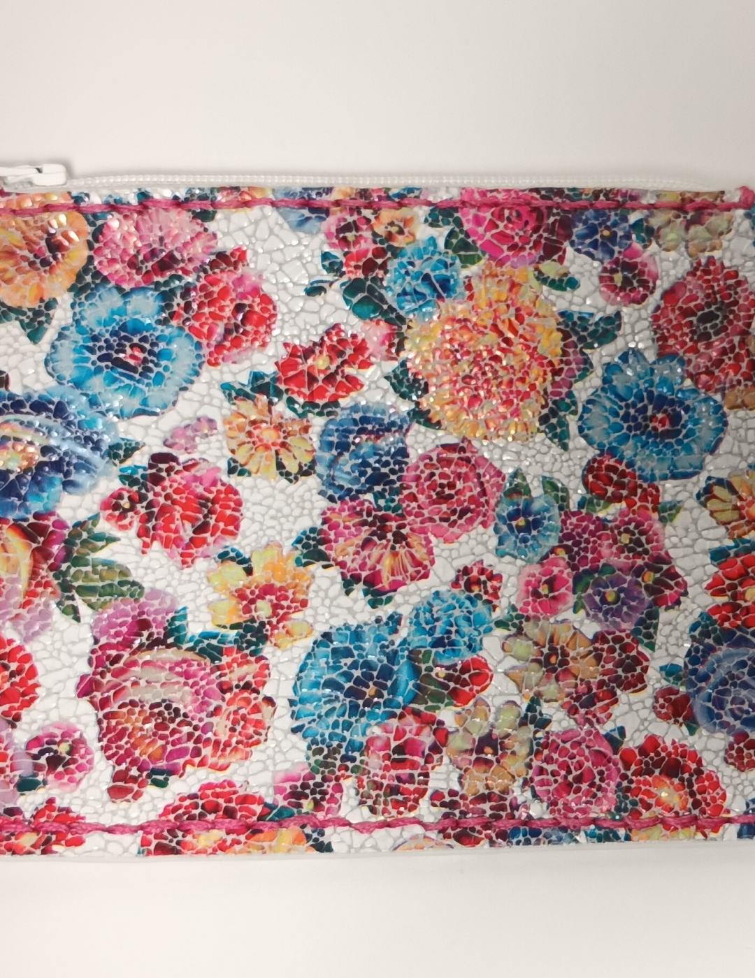 Porte-monnaie fleuri blanc effet céramique et blanc