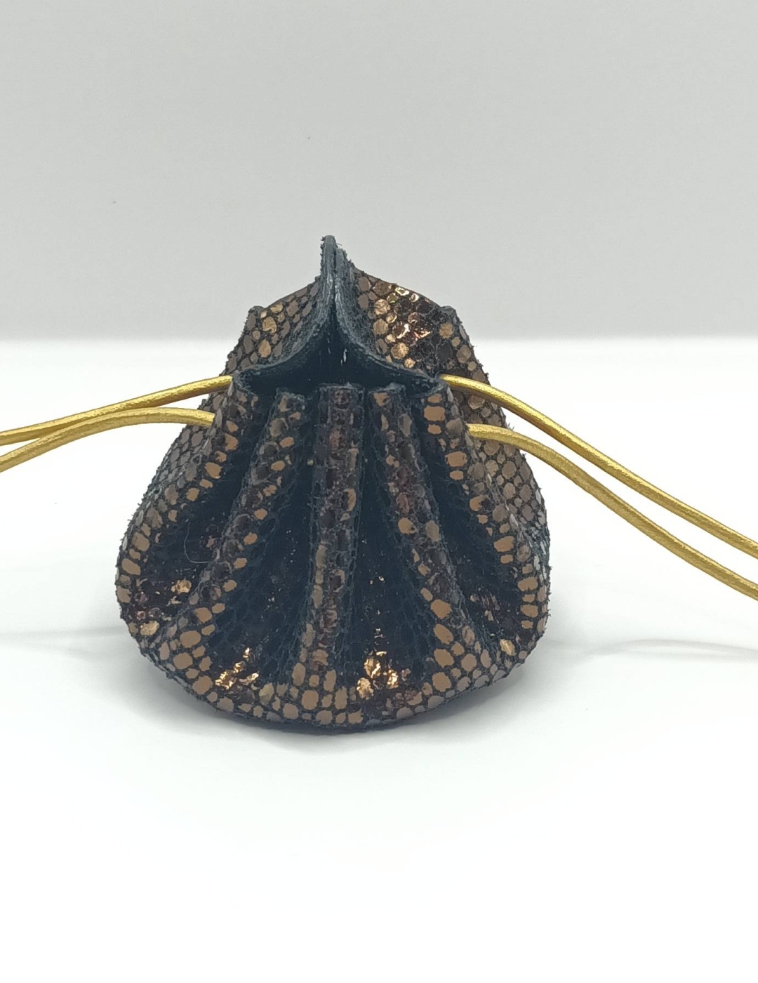 Petite bourse Bronze A grosses paillettes