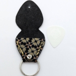 Étui à médiator Noir fleurs vintage