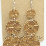 Grandes Boucles d’oreilles bulle beige en Tilapia