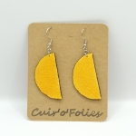 Boucles d’oreilles demi-lune en galuchat jaune