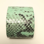 Bracelet Manchette verte menthe effet python