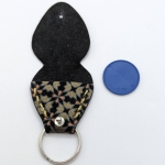 Étui à médiator Noir fleurs vintage