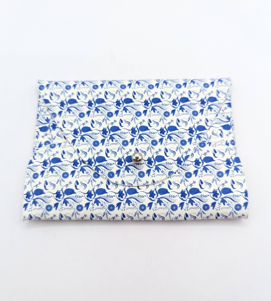 Porte-cartes Blanc à fleurs bleues