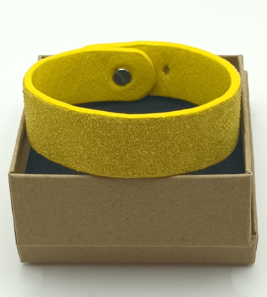 Bracelet perlé jaune